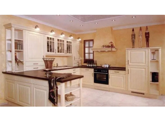 為什么越來越多人放棄實(shí)木家具，反而選擇全鋁定制？原因很簡單